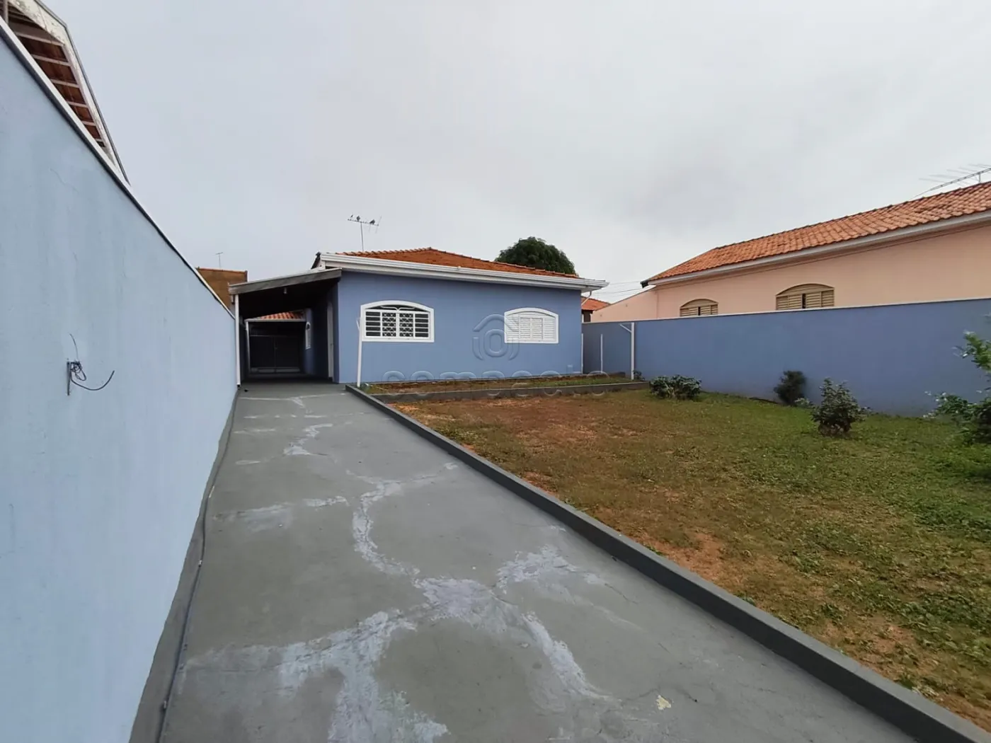 Casa com 3 Quartos | 2 Vagas | Bairro São Francisco