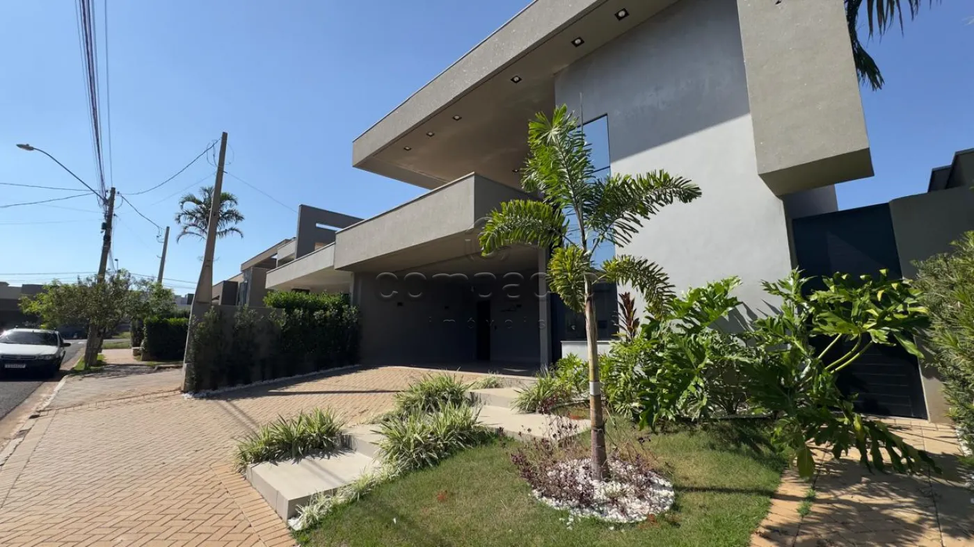 Casa em Condomínio Fechado com 3 Quartos | 4 Vagas | Quinta do Lago I