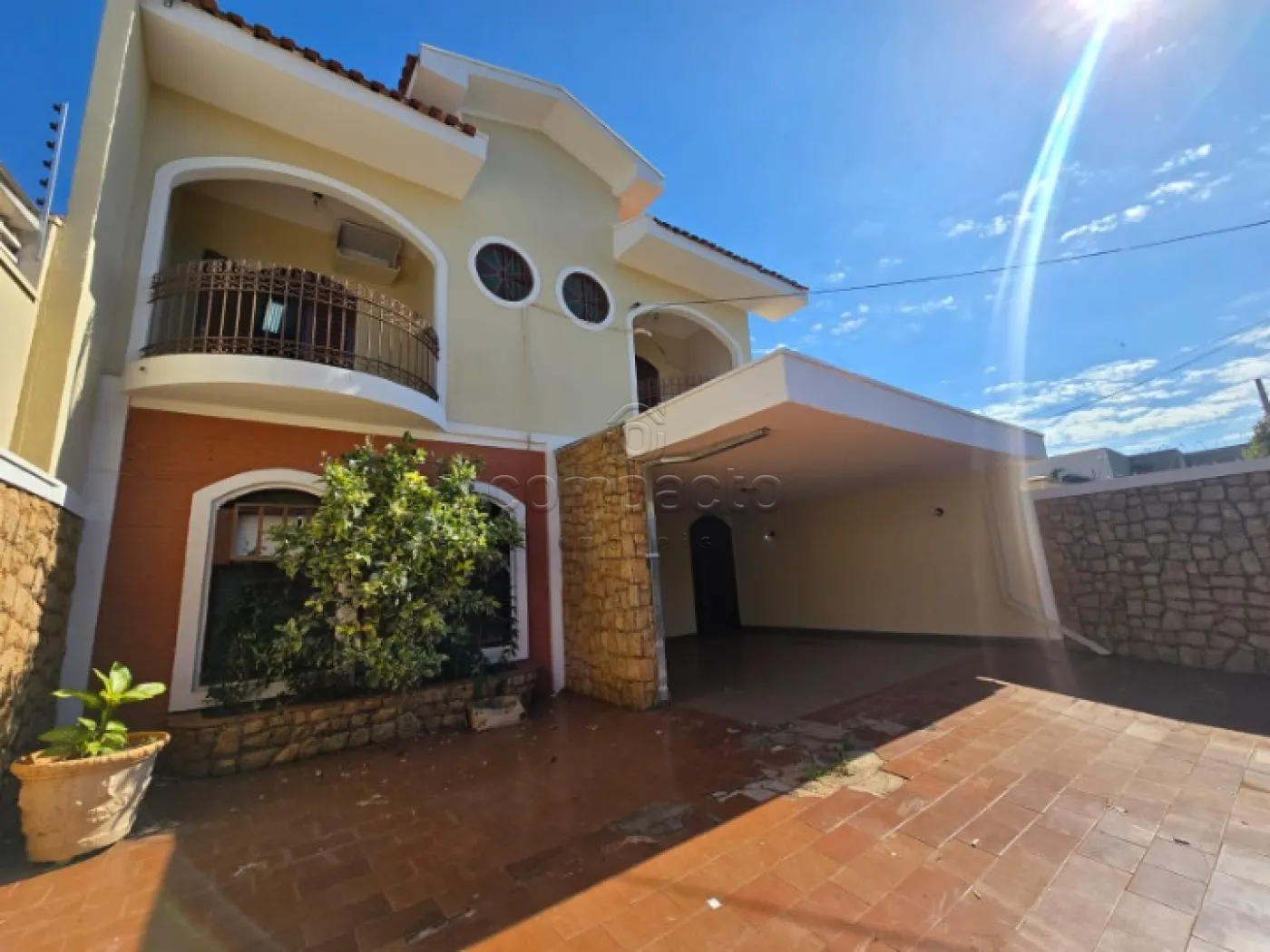 Sobrado comercial | Bairro Vila Santa Cruz