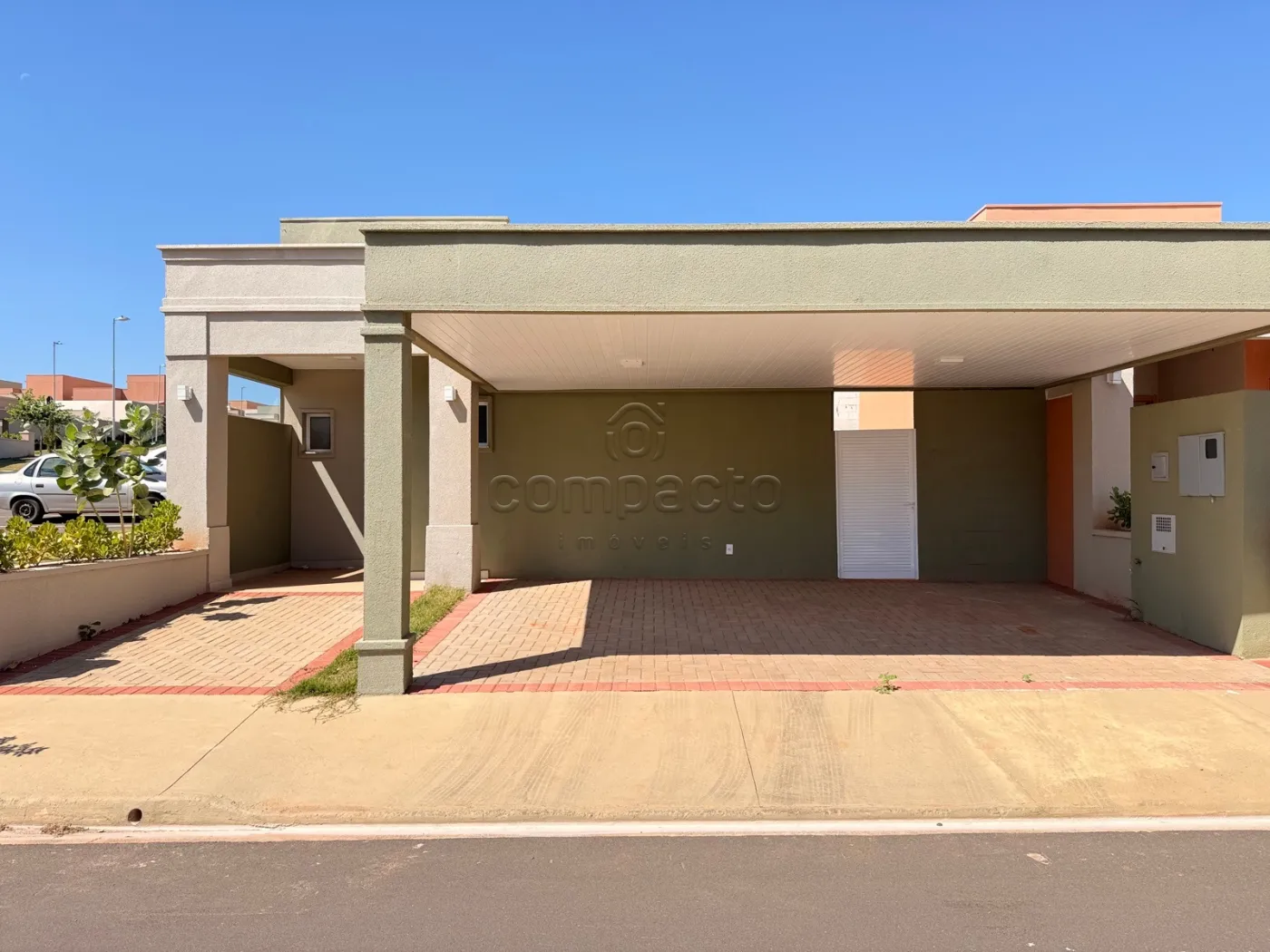 Casa em condomínio fechado com 2 Quartos | 2 Vagas | Bairro Raízes Impperial | Lazer Completo