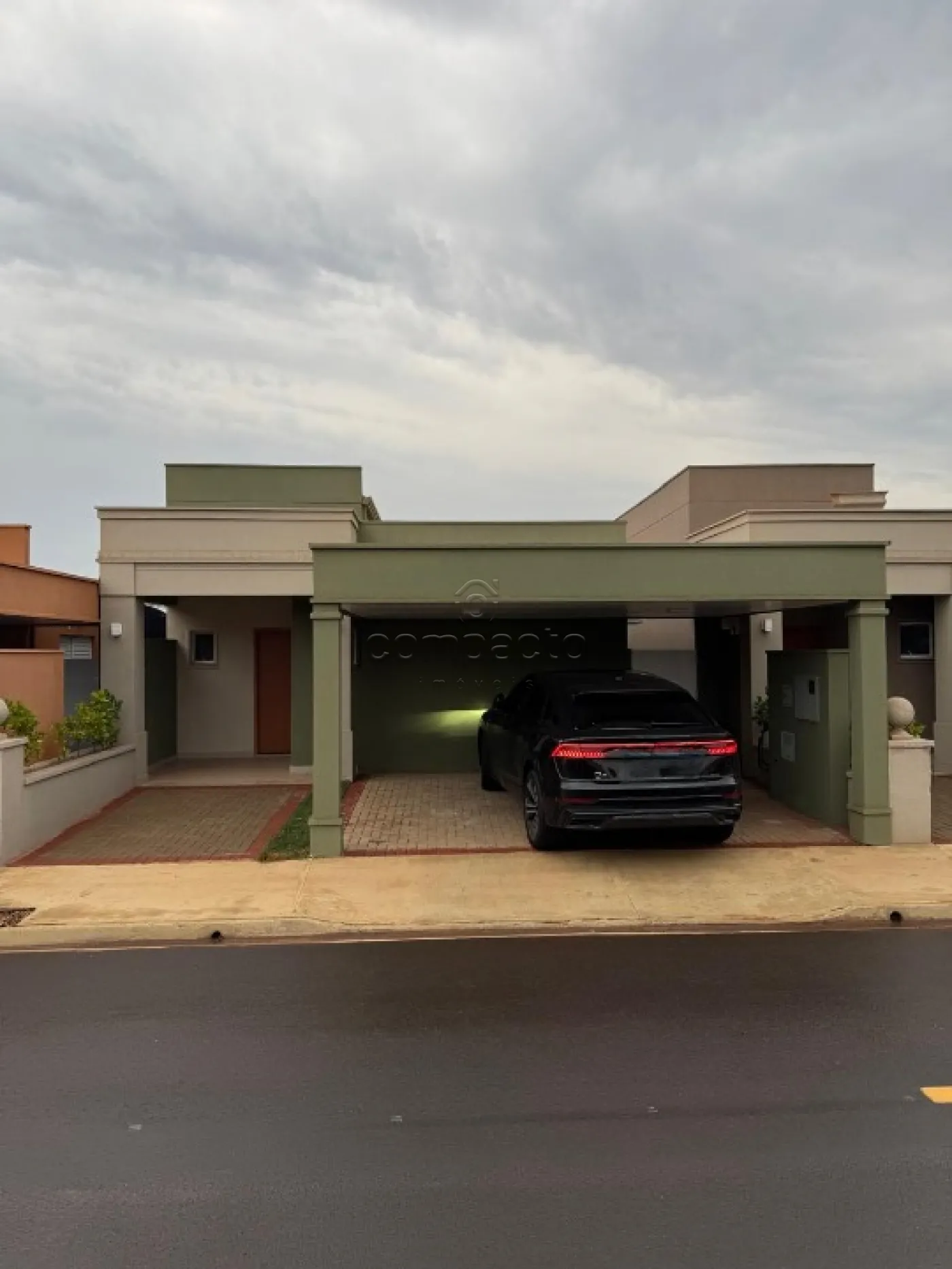 Casa em condomínio fechado com 2 Quartos | 2 Vagas | Bairro Raízes Impperial | Lazer Completo