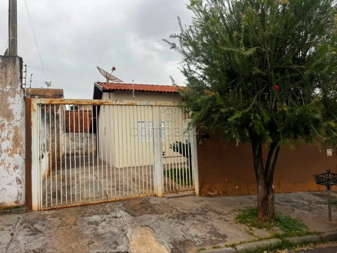 Casa com 2 Quartos | 2 Vagas | Bairro Parque Residencial Celina Dalul