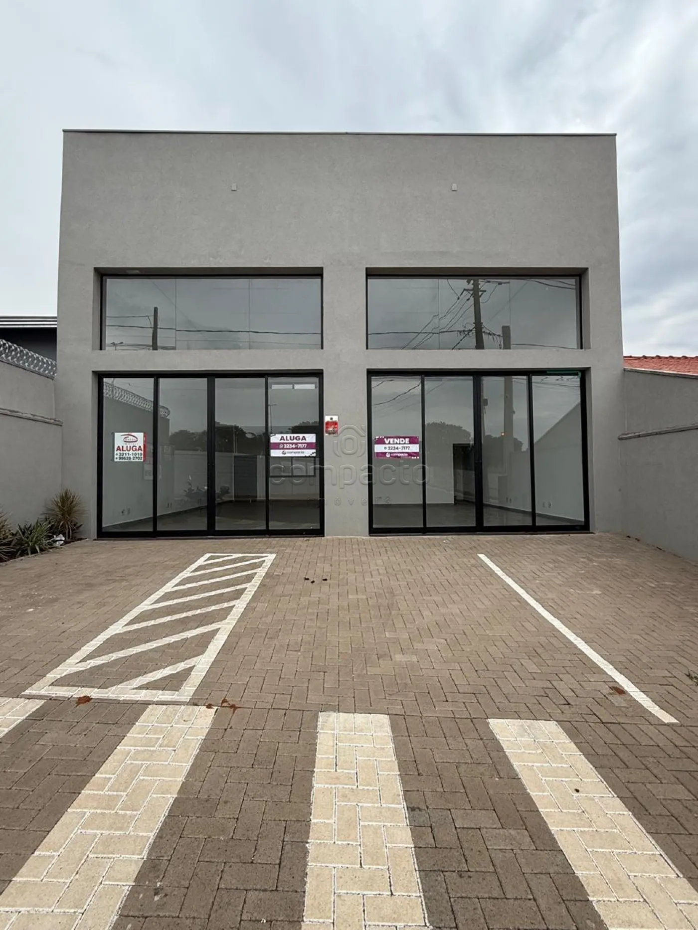 Salão comercial | 160m² | Bairro Parque das Amoras