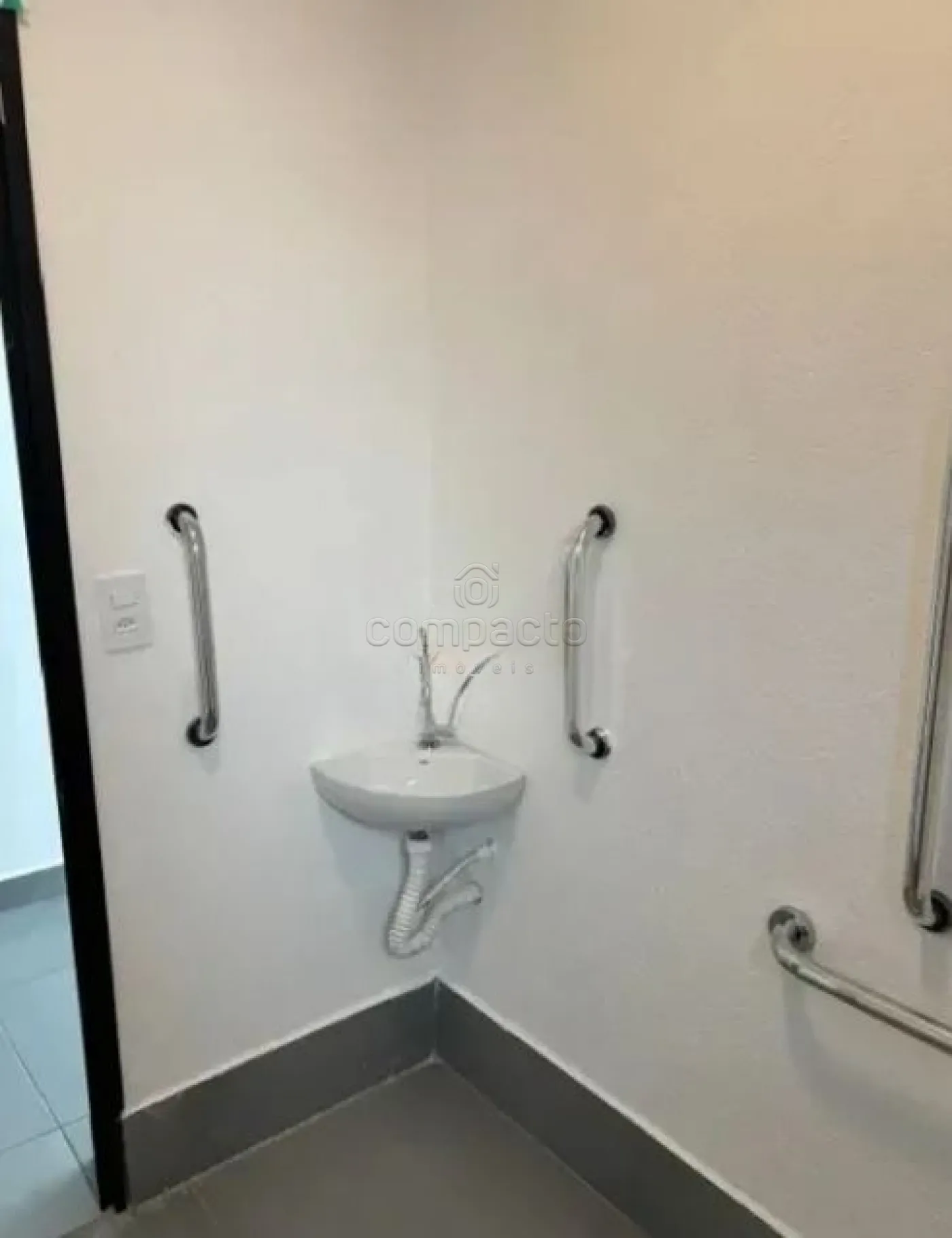 Alugar Comercial / Loja em S&atilde;o Jos&eacute; do Rio Preto R$ 3.500,00 - Foto 9