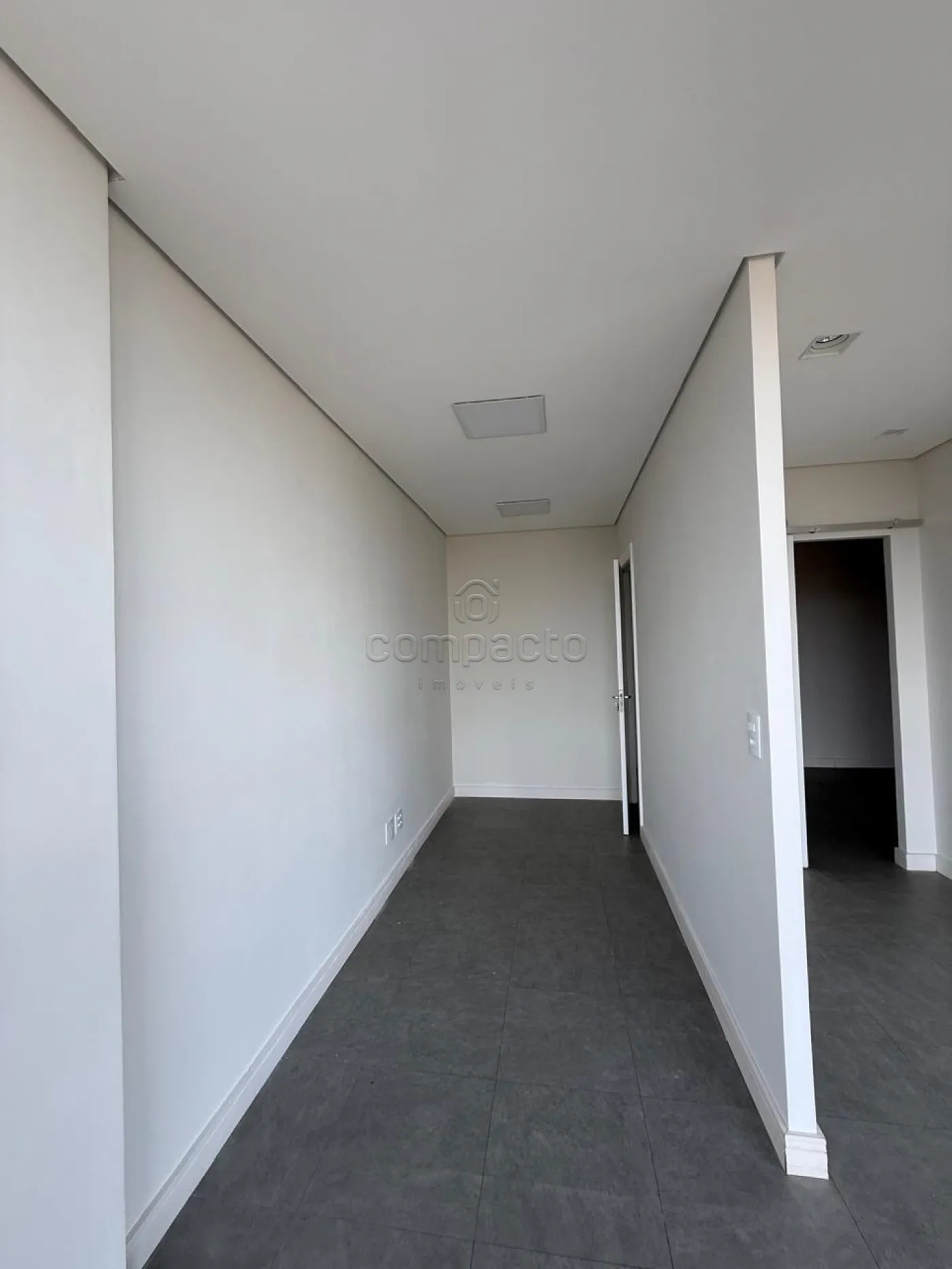 Alugar Comercial / SalaLoja Condom&iacute;nio em S&atilde;o Jos&eacute; do Rio Preto R$ 8.500,00 - Foto 9