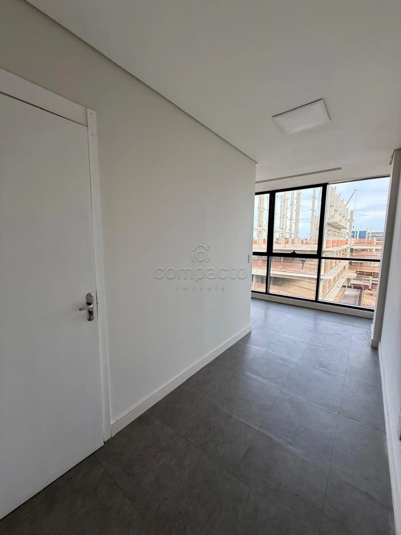 Alugar Comercial / SalaLoja Condom&iacute;nio em S&atilde;o Jos&eacute; do Rio Preto R$ 8.500,00 - Foto 12