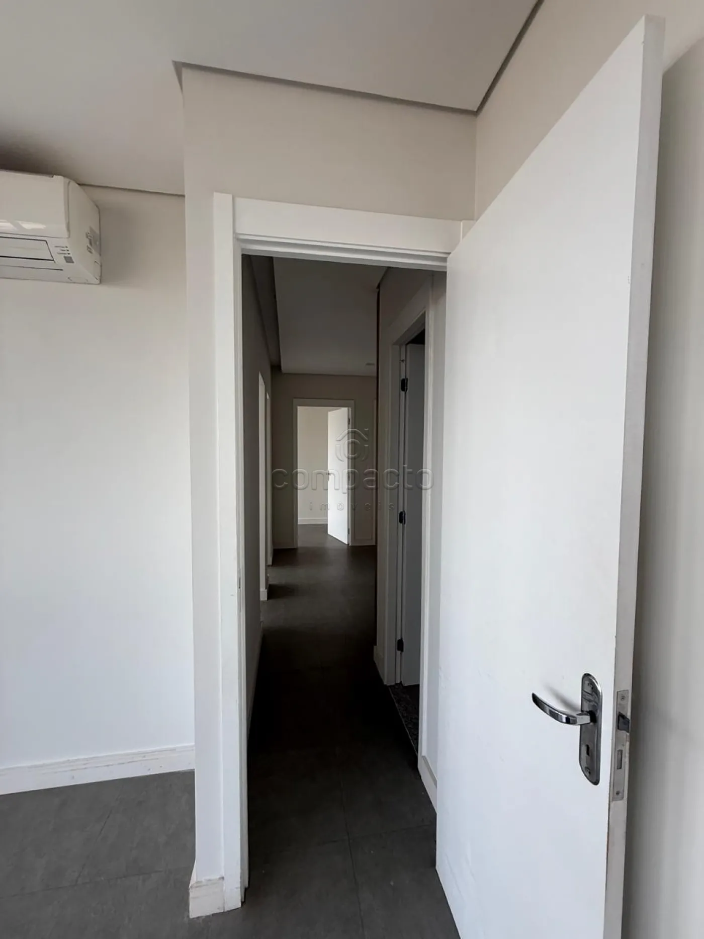 Alugar Comercial / SalaLoja Condom&iacute;nio em S&atilde;o Jos&eacute; do Rio Preto R$ 8.500,00 - Foto 13