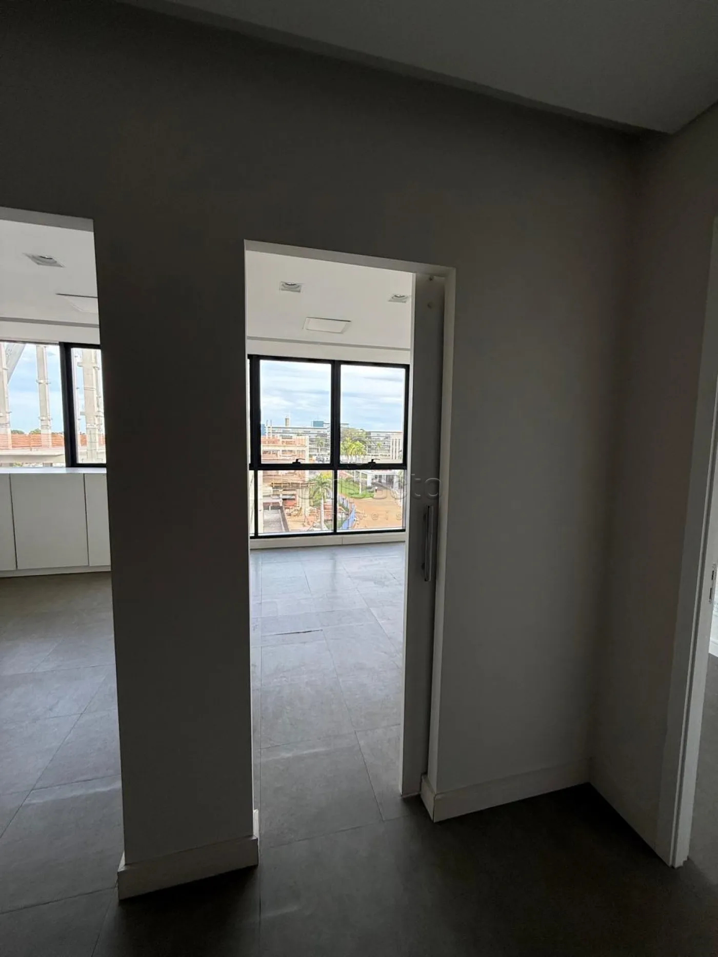Alugar Comercial / SalaLoja Condom&iacute;nio em S&atilde;o Jos&eacute; do Rio Preto R$ 8.500,00 - Foto 15