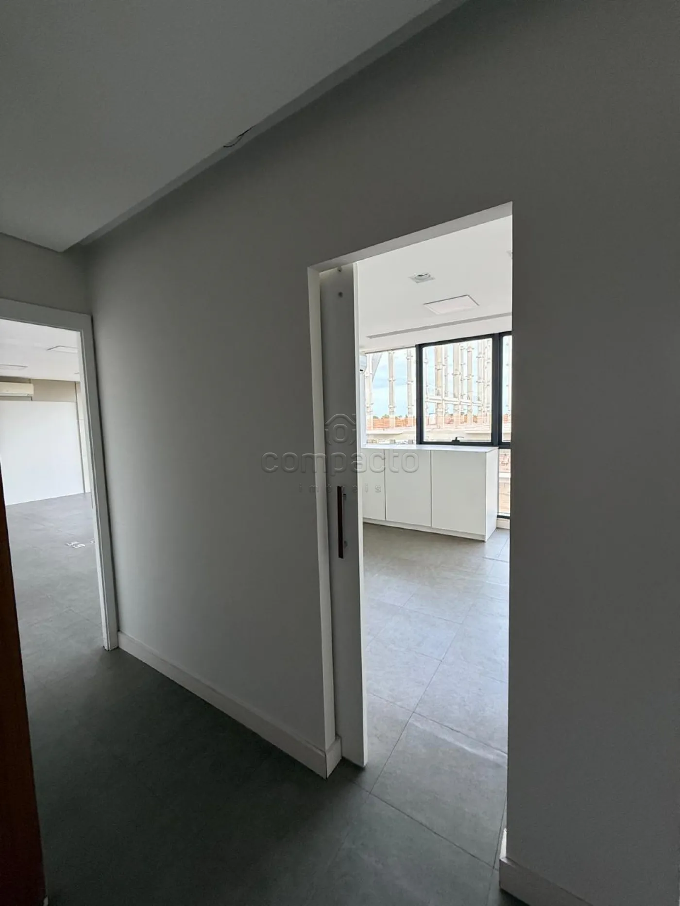 Alugar Comercial / SalaLoja Condom&iacute;nio em S&atilde;o Jos&eacute; do Rio Preto R$ 8.500,00 - Foto 17