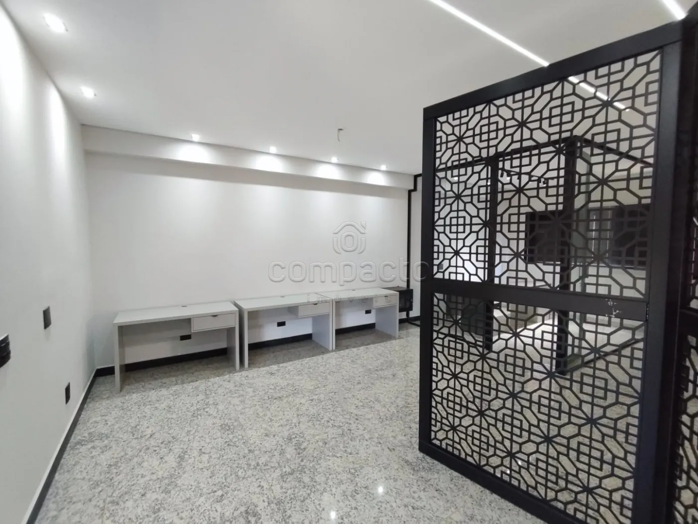 Alugar Comercial / SalaLoja Condom&iacute;nio em S&atilde;o Jos&eacute; do Rio Preto R$ 7.000,00 - Foto 1