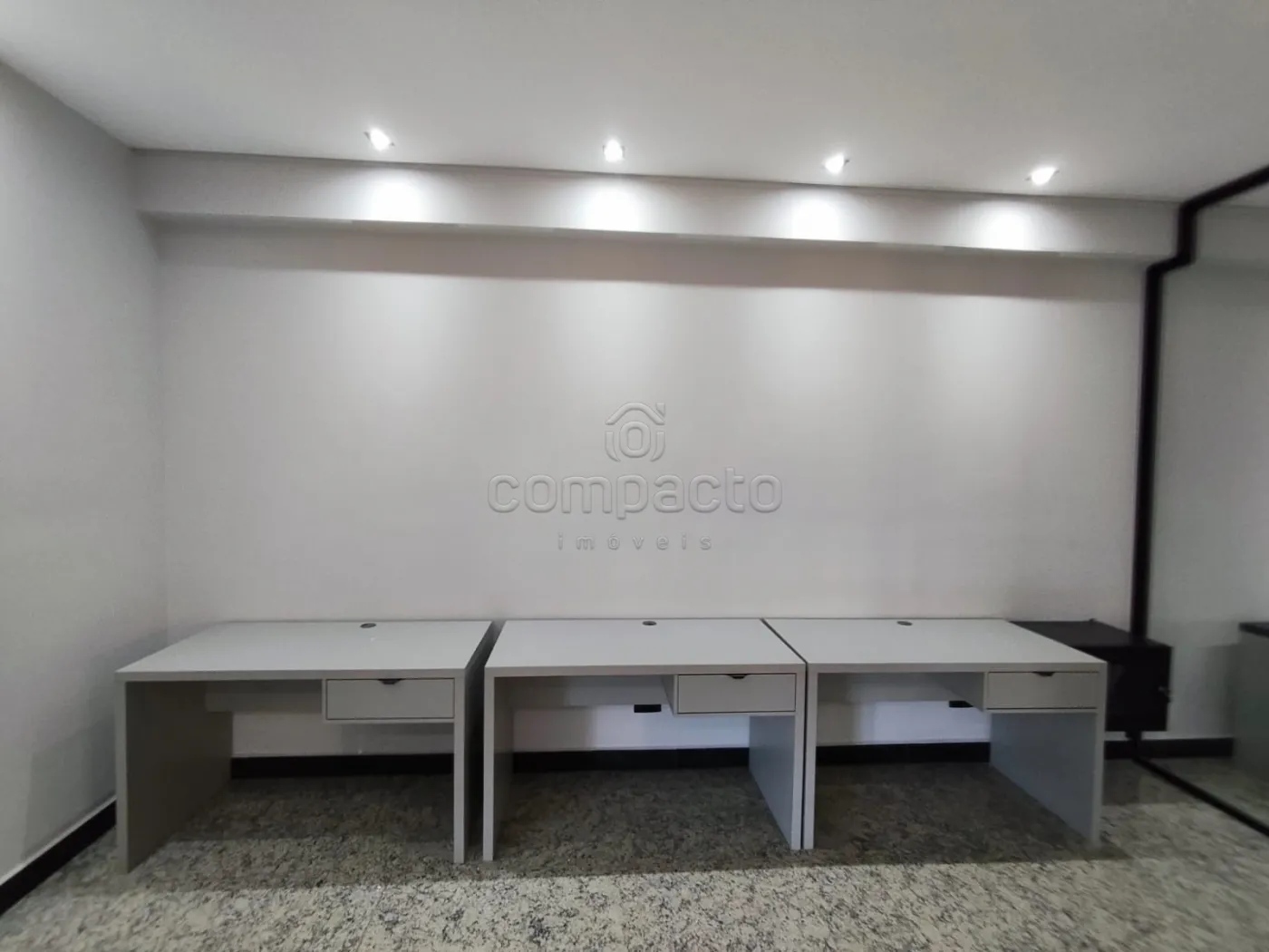 Alugar Comercial / SalaLoja Condom&iacute;nio em S&atilde;o Jos&eacute; do Rio Preto R$ 7.000,00 - Foto 3