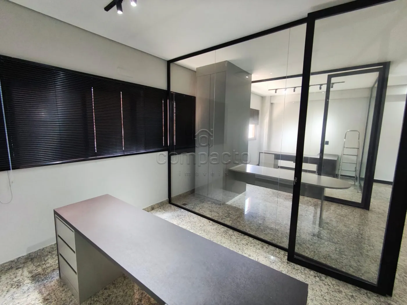 Alugar Comercial / SalaLoja Condom&iacute;nio em S&atilde;o Jos&eacute; do Rio Preto R$ 7.000,00 - Foto 12