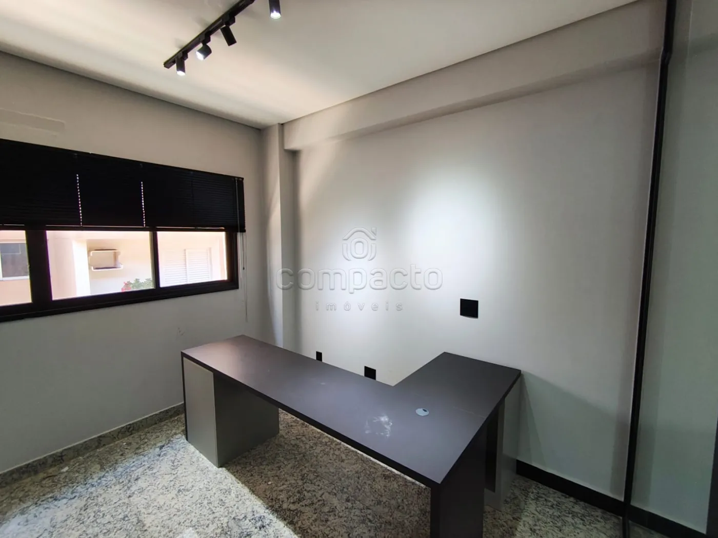 Alugar Comercial / SalaLoja Condom&iacute;nio em S&atilde;o Jos&eacute; do Rio Preto R$ 7.000,00 - Foto 18