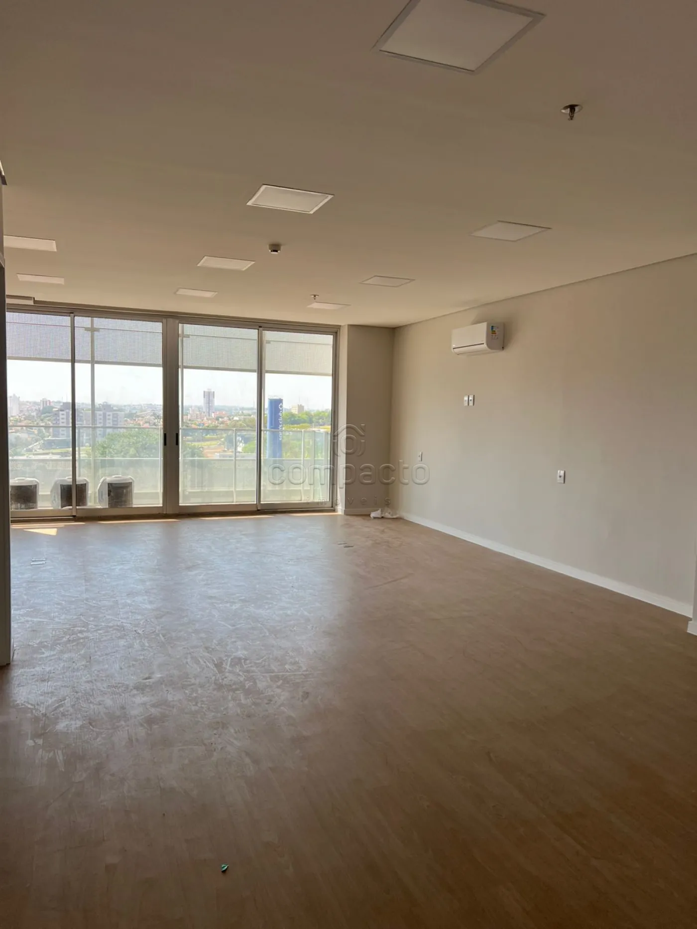 Alugar Comercial / SalaLoja Condom&iacute;nio em S&atilde;o Jos&eacute; do Rio Preto R$ 6.500,00 - Foto 3