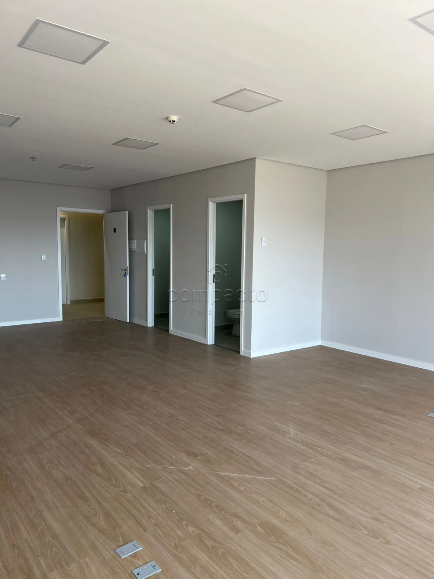 Alugar Comercial / SalaLoja Condom&iacute;nio em S&atilde;o Jos&eacute; do Rio Preto R$ 6.500,00 - Foto 6