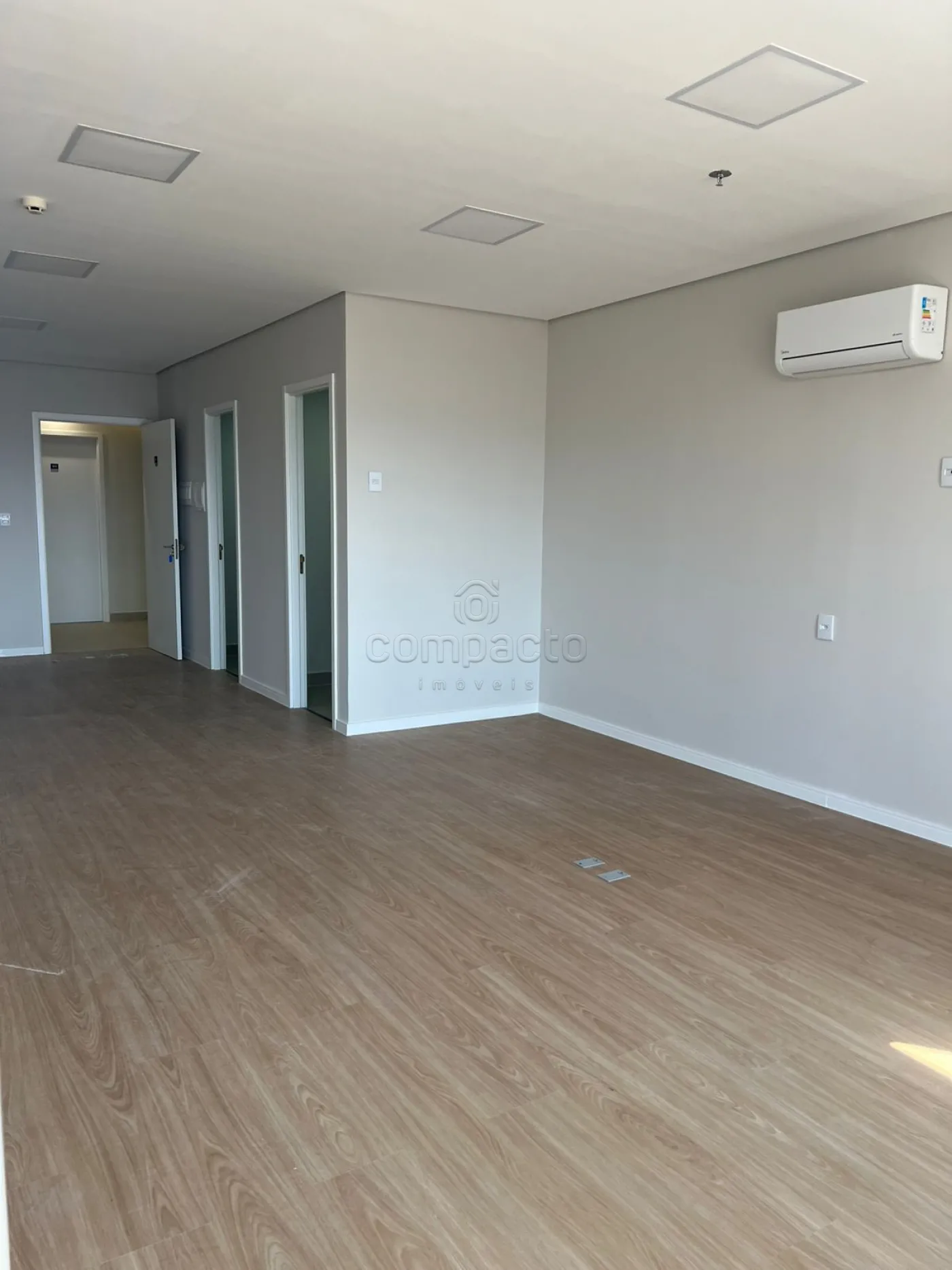 Alugar Comercial / SalaLoja Condom&iacute;nio em S&atilde;o Jos&eacute; do Rio Preto R$ 6.500,00 - Foto 11