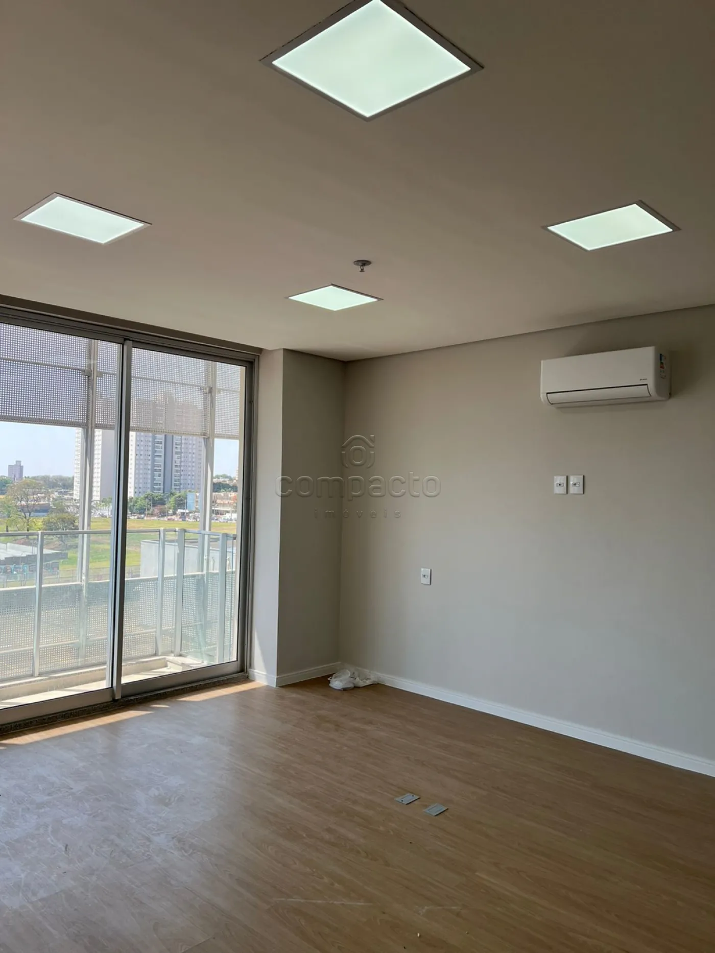 Alugar Comercial / SalaLoja Condom&iacute;nio em S&atilde;o Jos&eacute; do Rio Preto R$ 6.500,00 - Foto 14
