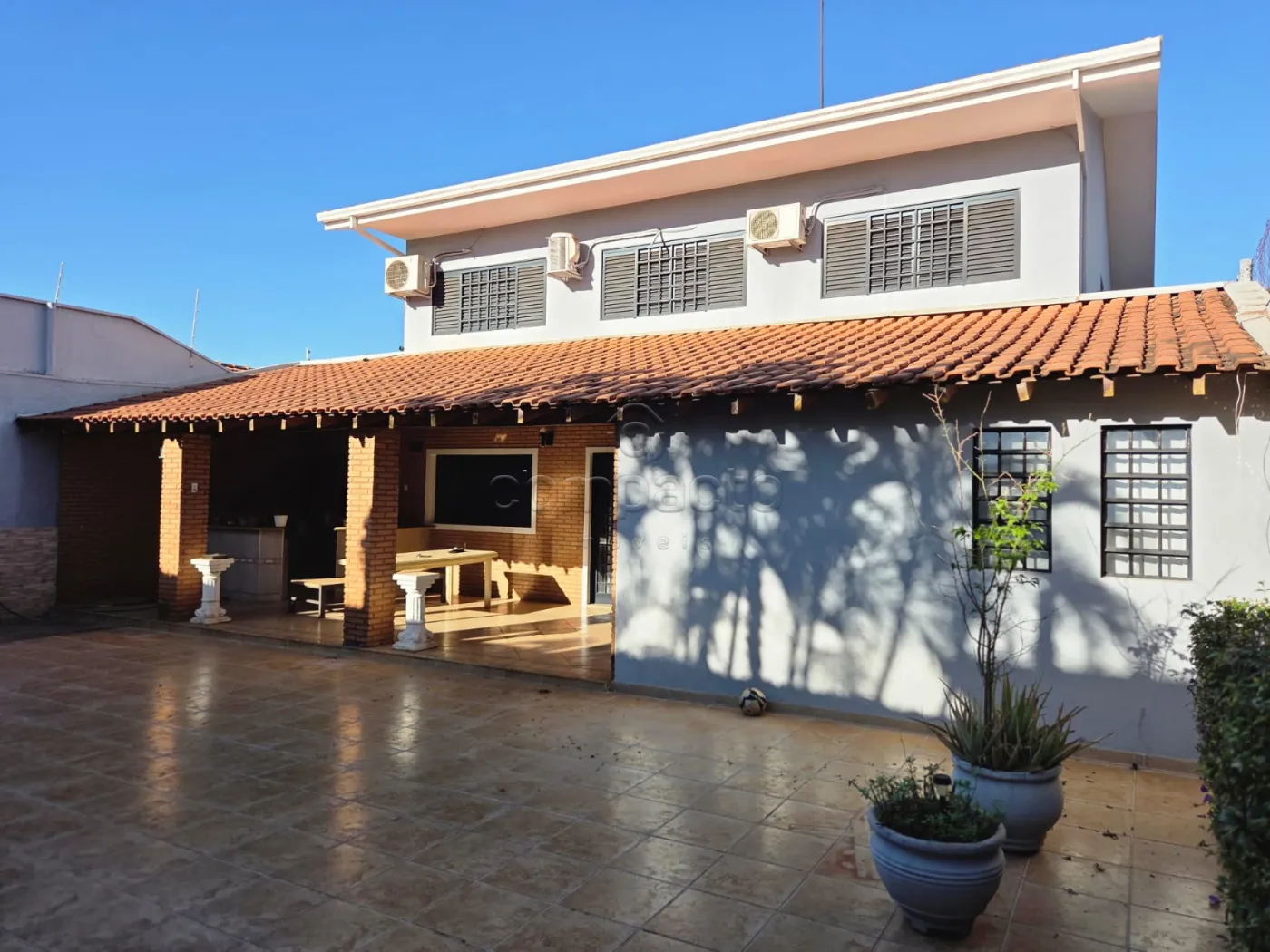 Sobrado com 5 Quartos | 4 Vagas | Bairro Jardim Alvorada