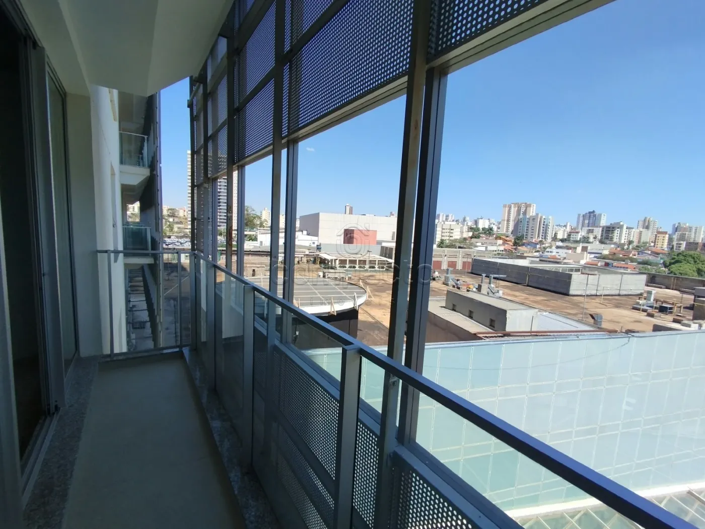 Alugar Comercial / SalaLoja Condom&iacute;nio em S&atilde;o Jos&eacute; do Rio Preto R$ 4.500,00 - Foto 6