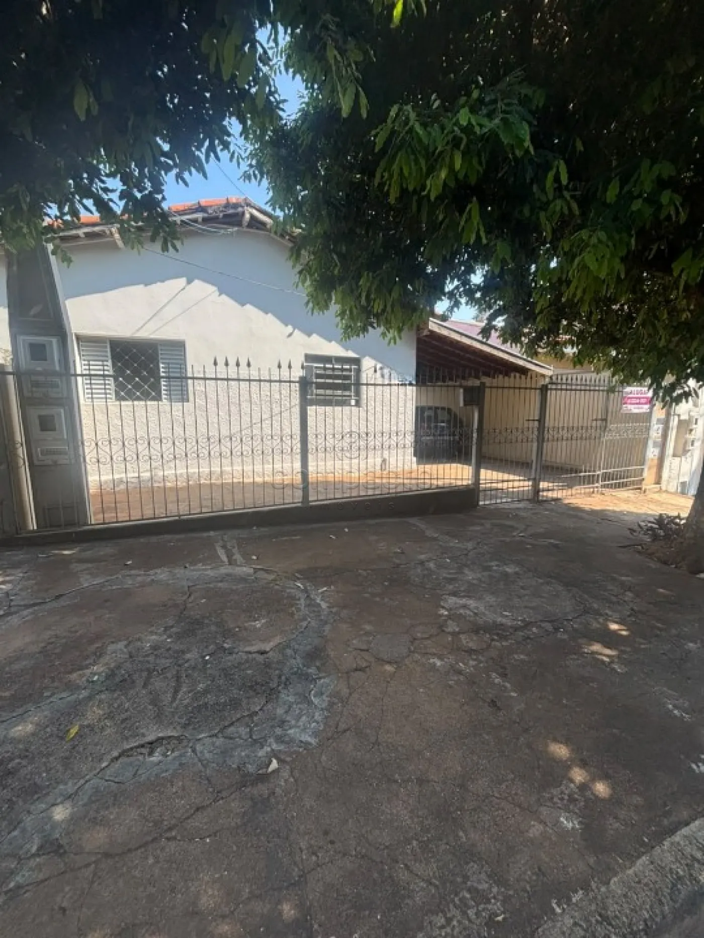 Casa com 2 Quartos | 3 Vagas | Bairro Parque Estoril