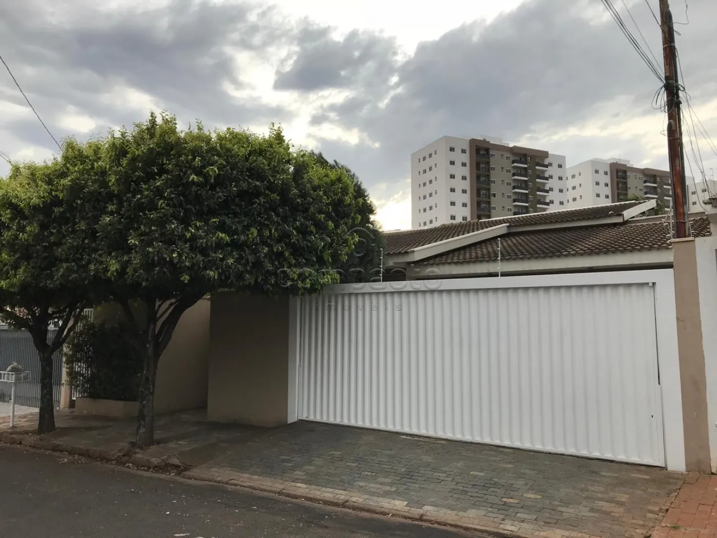 Comprar Casa / Padr&atilde;o em S&atilde;o Jos&eacute; do Rio Preto R$ 900.000,00 - Foto 1