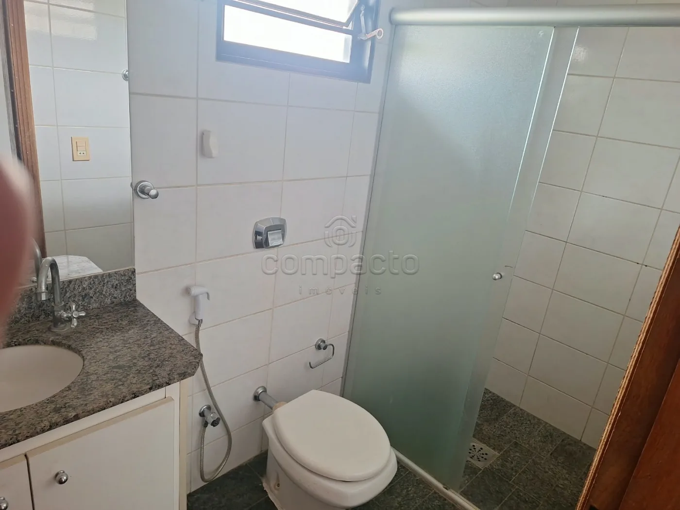 Alugar Casa / Padr&atilde;o em S&atilde;o Jos&eacute; do Rio Preto R$ 3.000,00 - Foto 6