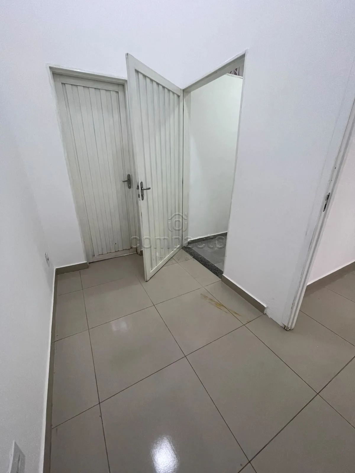 Alugar Comercial / Loja em Mirassol R$ 1.600,00 - Foto 5