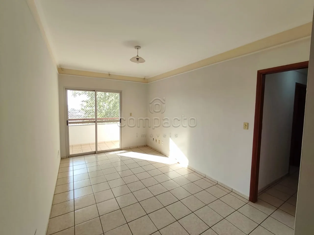 Alugar Apartamento / Padr&atilde;o em S&atilde;o Jos&eacute; do Rio Preto R$ 1.500,00 - Foto 1