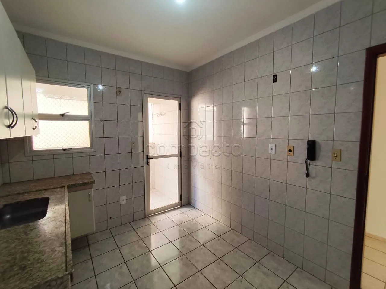 Alugar Apartamento / Padr&atilde;o em S&atilde;o Jos&eacute; do Rio Preto R$ 1.500,00 - Foto 8
