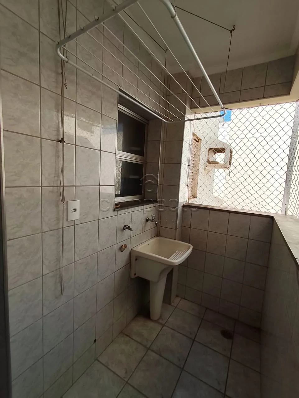 Alugar Apartamento / Padr&atilde;o em S&atilde;o Jos&eacute; do Rio Preto R$ 1.500,00 - Foto 11