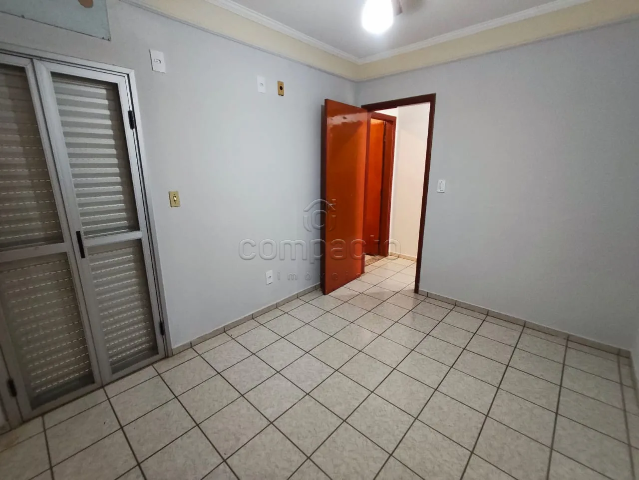 Alugar Apartamento / Padr&atilde;o em S&atilde;o Jos&eacute; do Rio Preto R$ 1.500,00 - Foto 17