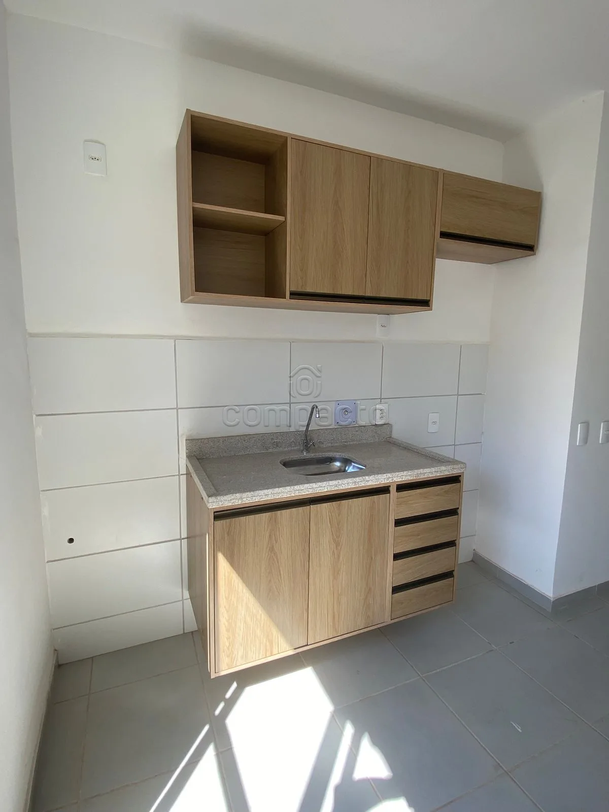 Alugar Casa / Condom&iacute;nio em Bady Bassitt R$ 1.500,00 - Foto 3