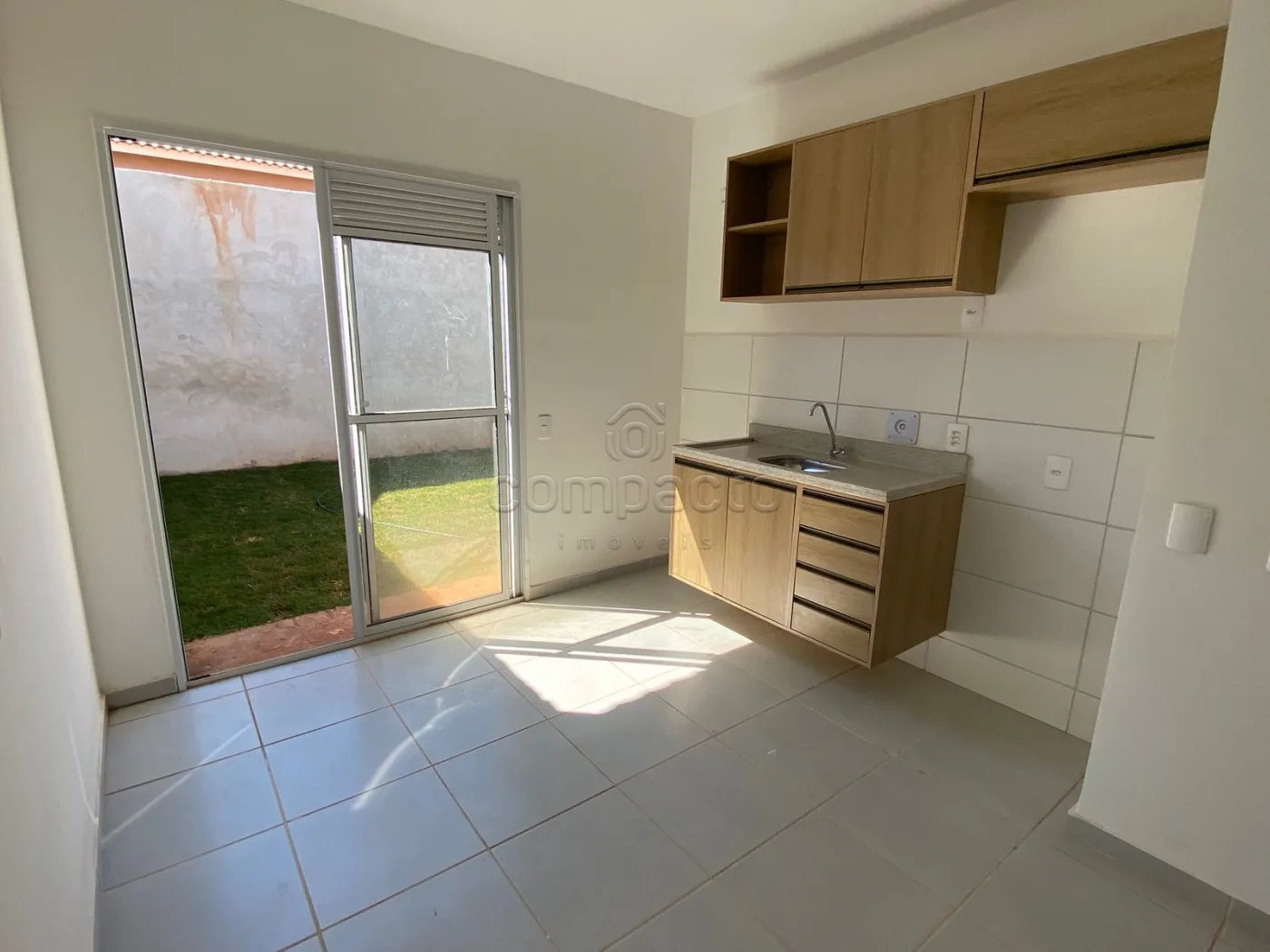 Alugar Casa / Condom&iacute;nio em Bady Bassitt R$ 1.500,00 - Foto 2