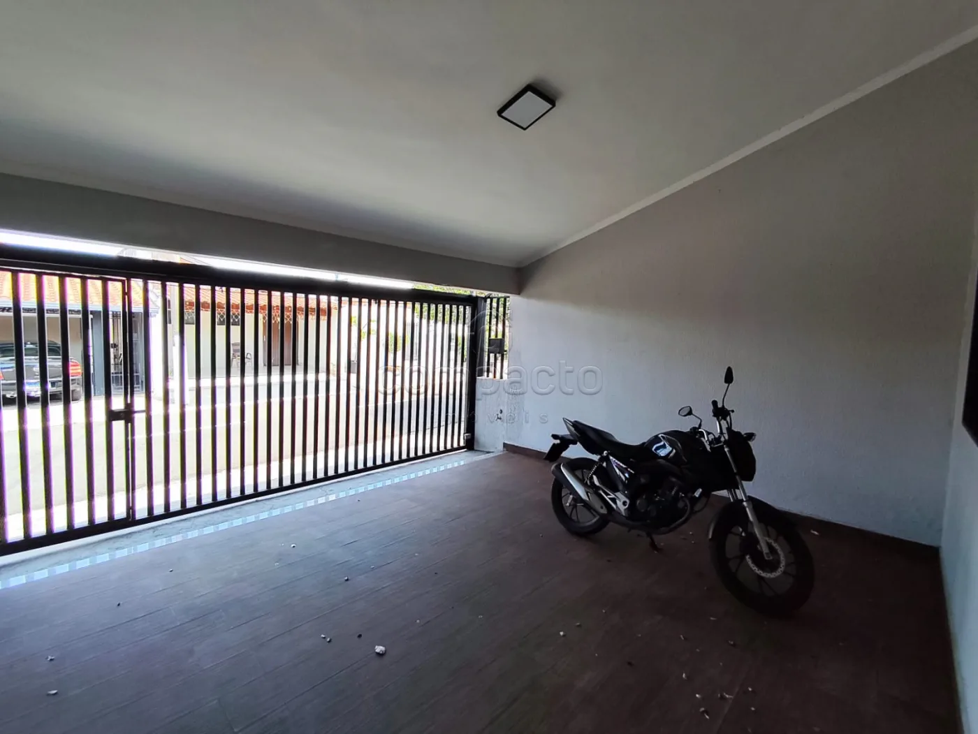 Alugar Casa / Condom&iacute;nio em S&atilde;o Jos&eacute; do Rio Preto R$ 2.200,00 - Foto 3