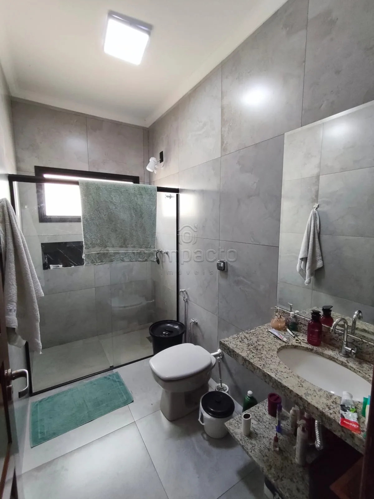 Alugar Casa / Condom&iacute;nio em S&atilde;o Jos&eacute; do Rio Preto R$ 2.200,00 - Foto 18