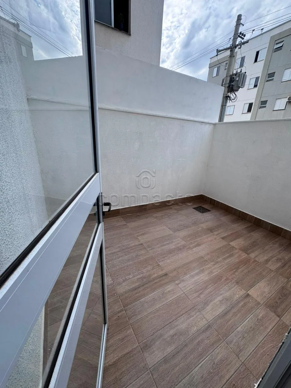 Alugar Apartamento / Padr&atilde;o em S&atilde;o Jos&eacute; do Rio Preto R$ 1.350,00 - Foto 5