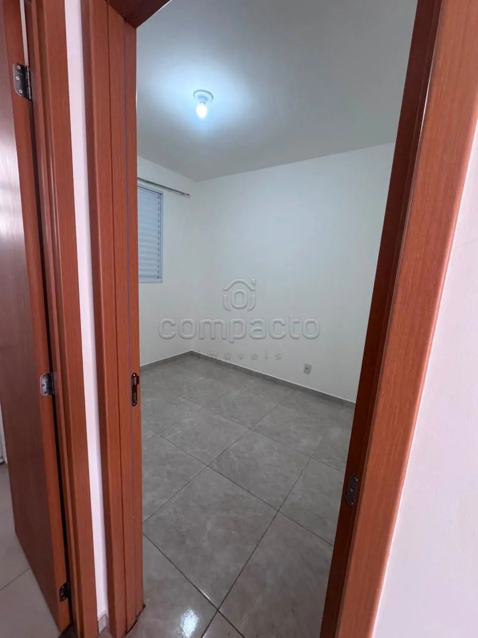 Alugar Apartamento / Padr&atilde;o em S&atilde;o Jos&eacute; do Rio Preto R$ 1.350,00 - Foto 7