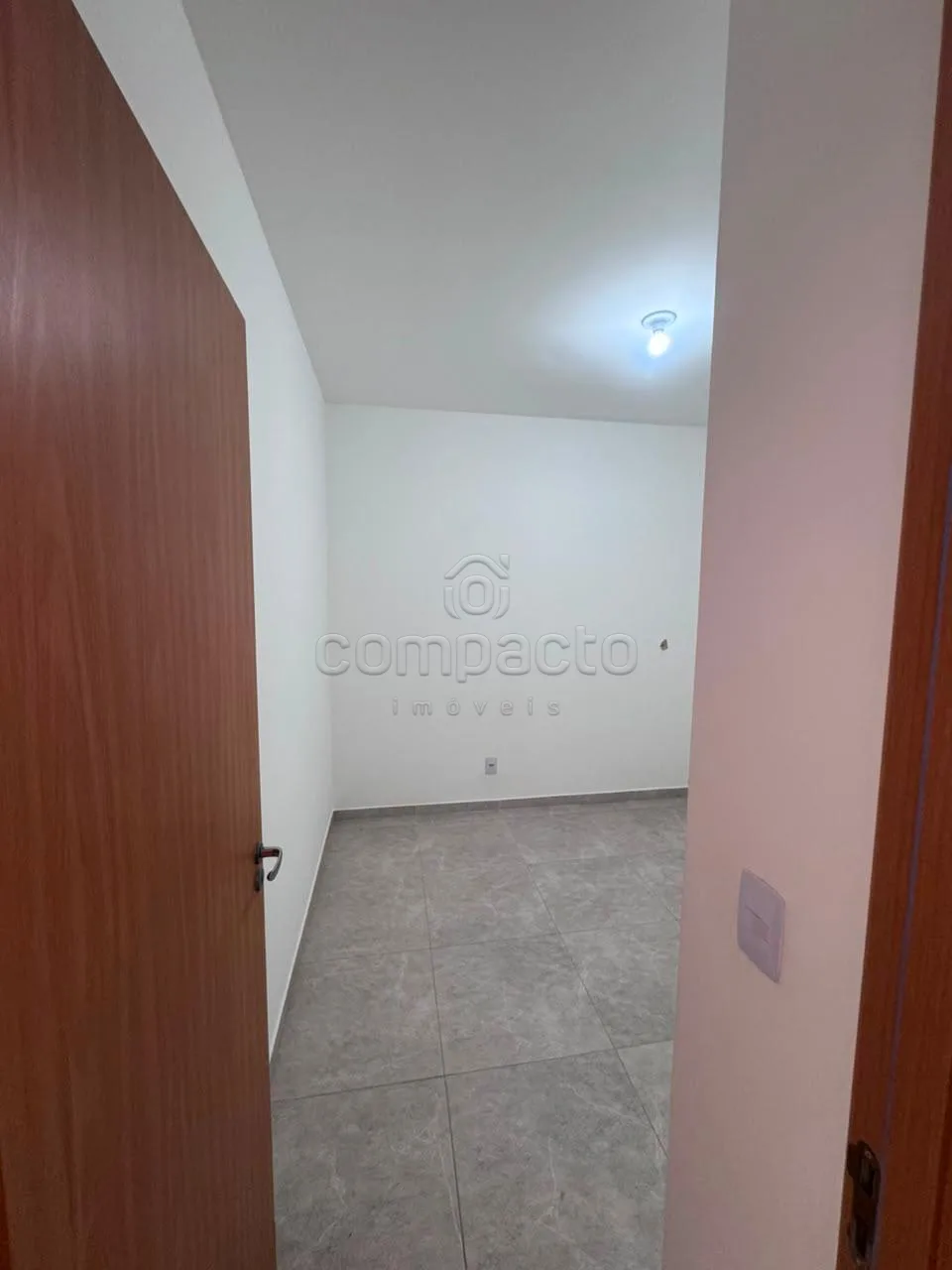 Alugar Apartamento / Padr&atilde;o em S&atilde;o Jos&eacute; do Rio Preto R$ 1.350,00 - Foto 10