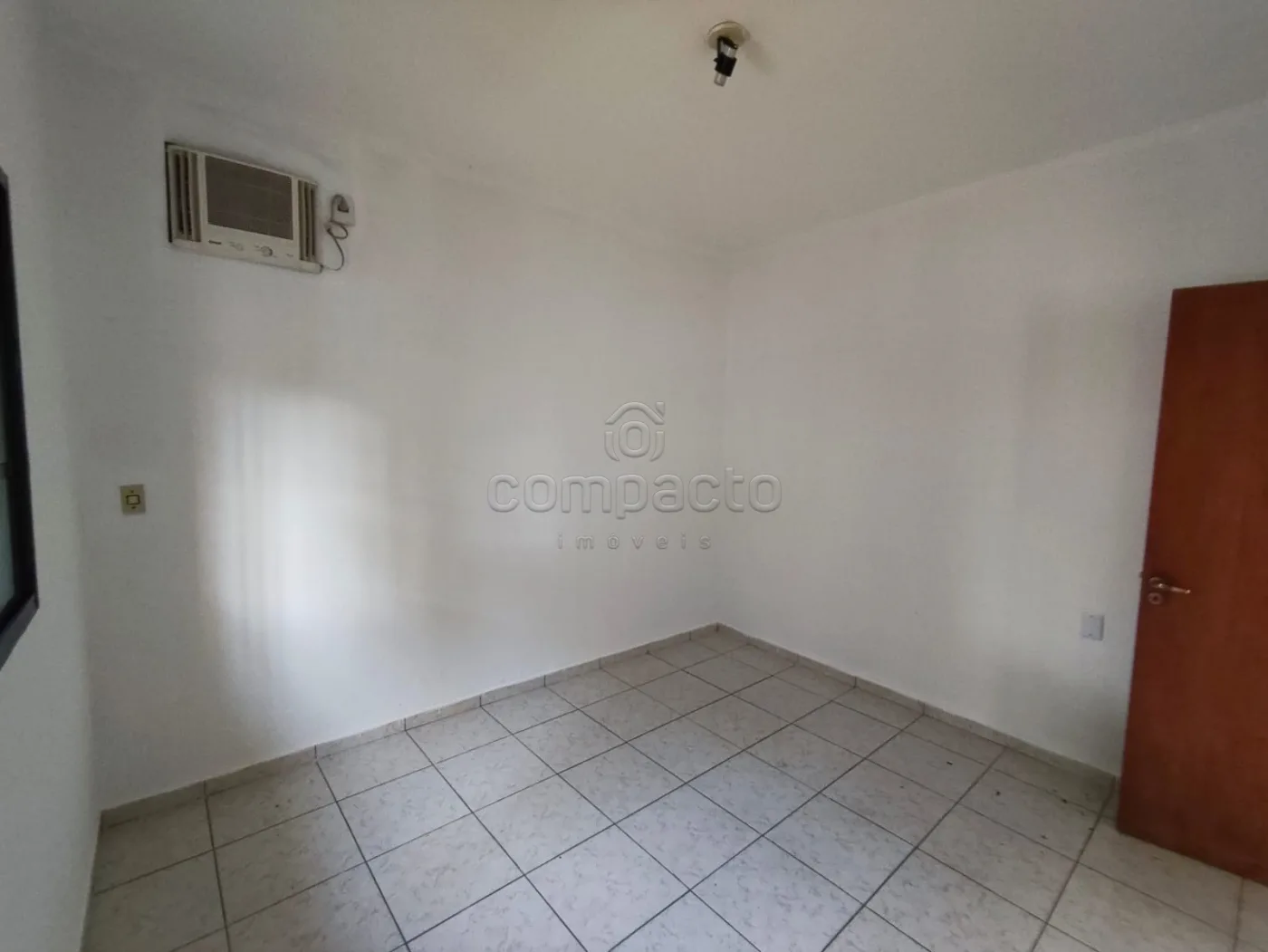 Alugar Casa / Padr&atilde;o em S&atilde;o Jos&eacute; do Rio Preto R$ 2.000,00 - Foto 8