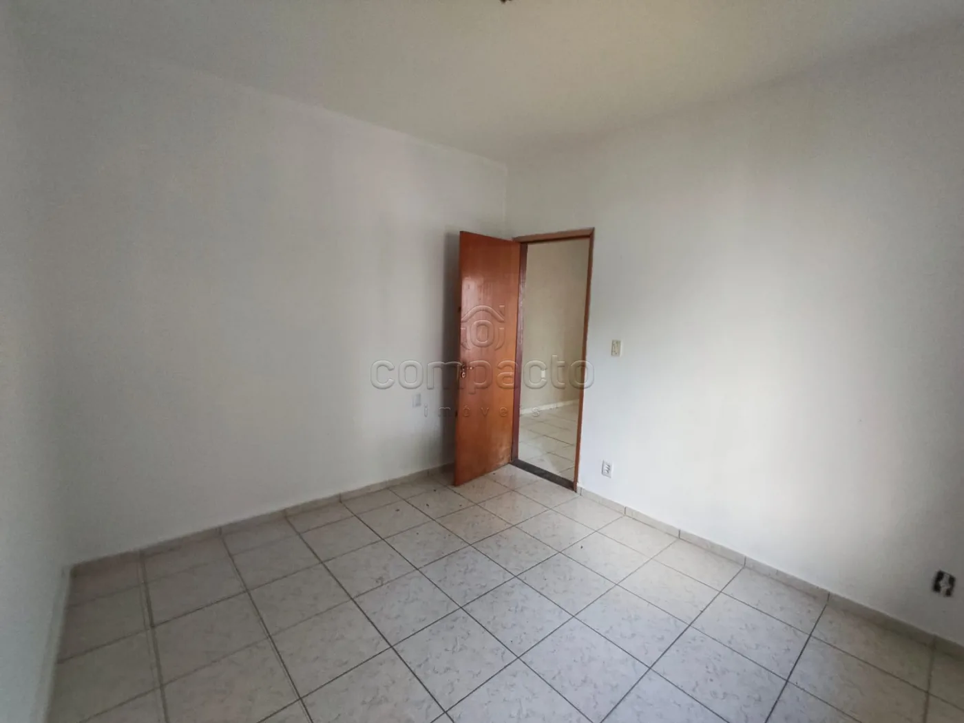 Alugar Casa / Padr&atilde;o em S&atilde;o Jos&eacute; do Rio Preto R$ 2.000,00 - Foto 9