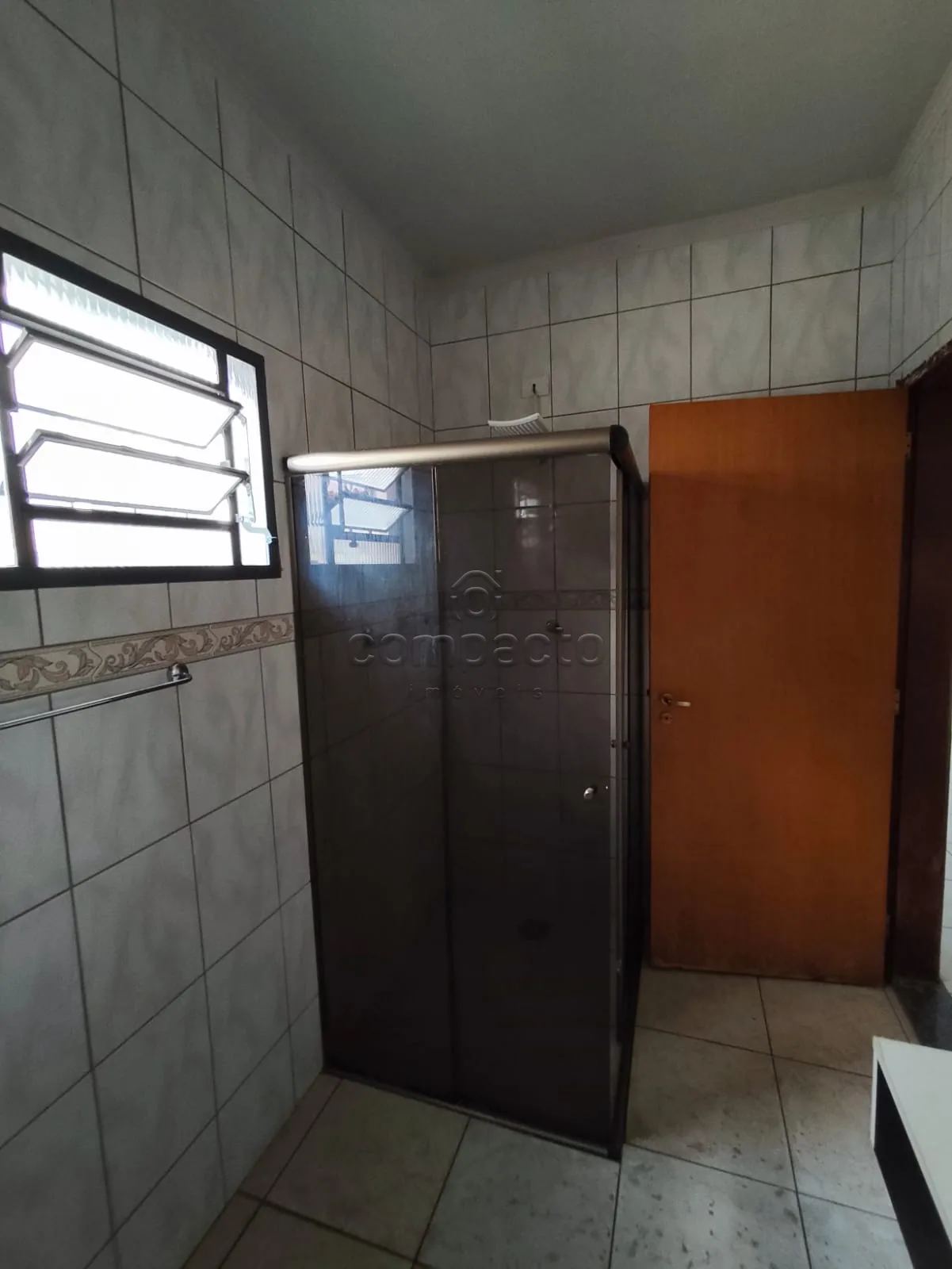 Alugar Casa / Padr&atilde;o em S&atilde;o Jos&eacute; do Rio Preto R$ 2.000,00 - Foto 16