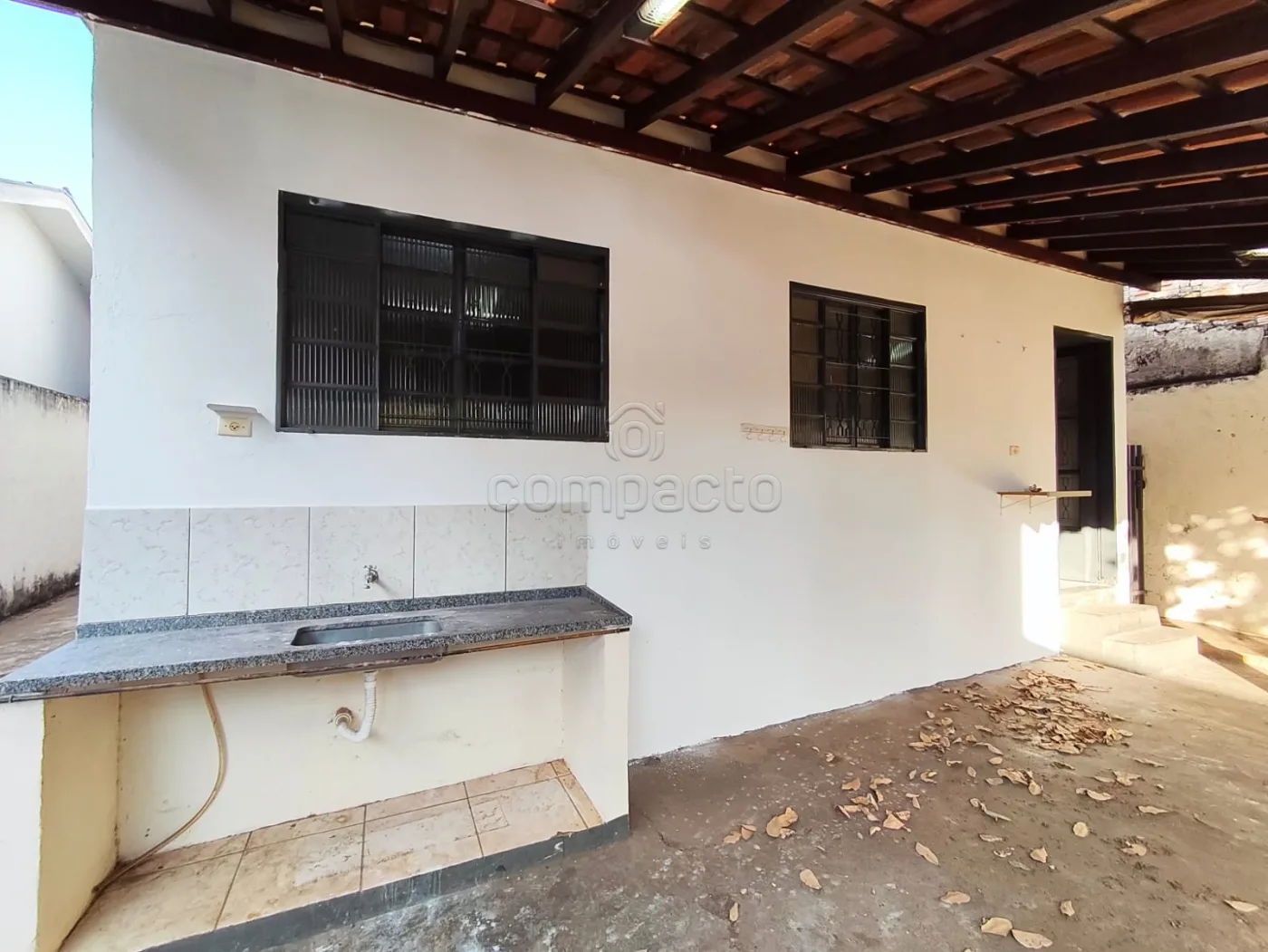 Alugar Casa / Padr&atilde;o em S&atilde;o Jos&eacute; do Rio Preto R$ 2.000,00 - Foto 24