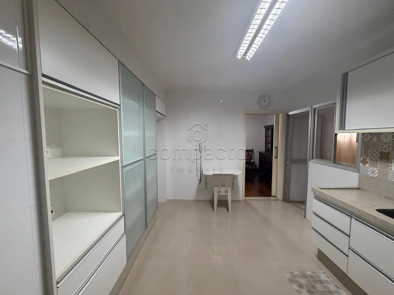 Alugar Apartamento / Padr&atilde;o em S&atilde;o Jos&eacute; do Rio Preto R$ 3.300,00 - Foto 18