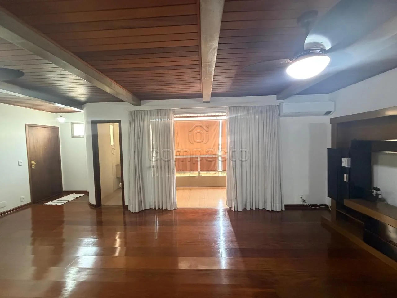 Alugar Apartamento / Padr&atilde;o em S&atilde;o Jos&eacute; do Rio Preto R$ 3.300,00 - Foto 4