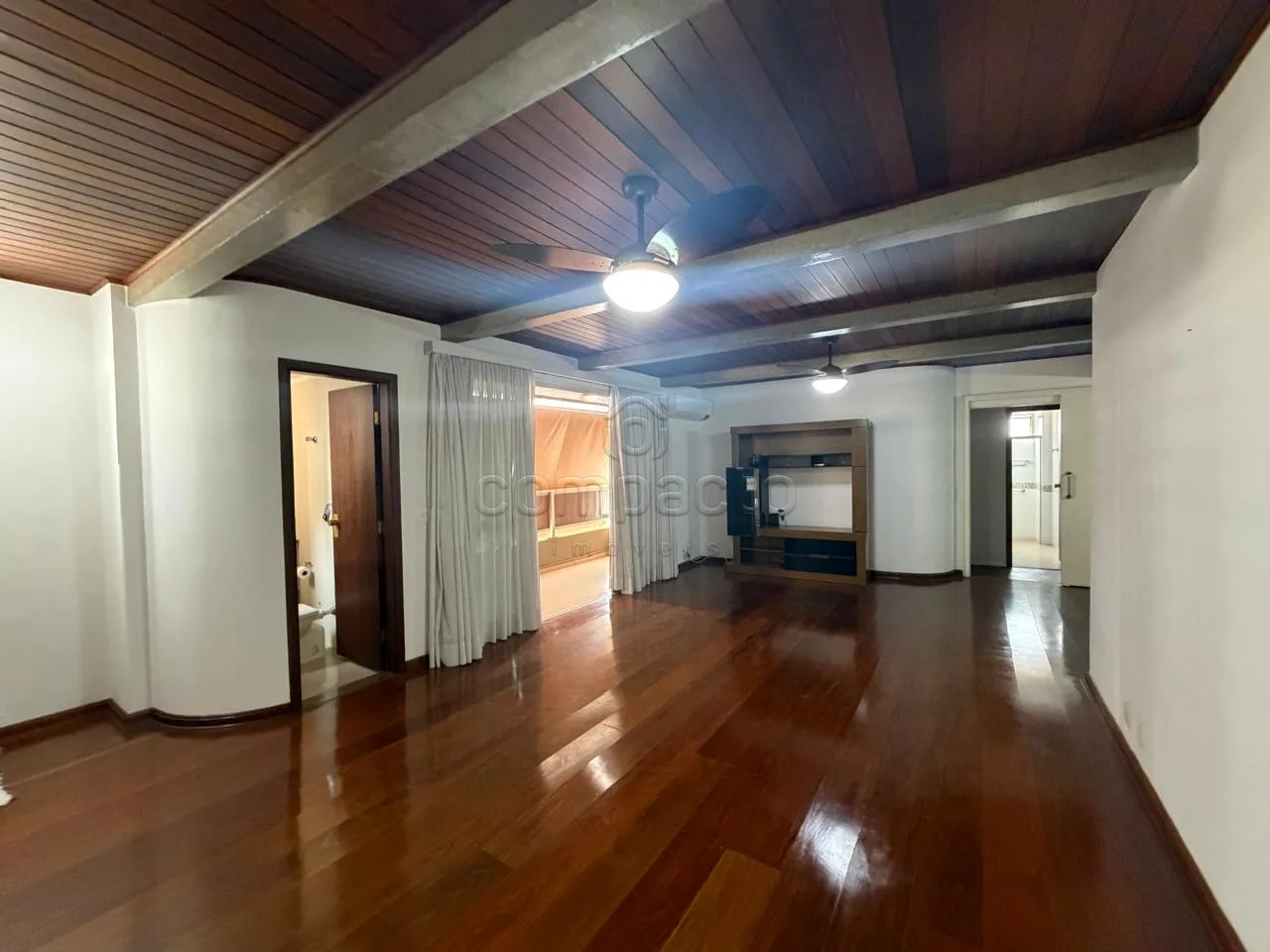 Alugar Apartamento / Padr&atilde;o em S&atilde;o Jos&eacute; do Rio Preto R$ 3.300,00 - Foto 2