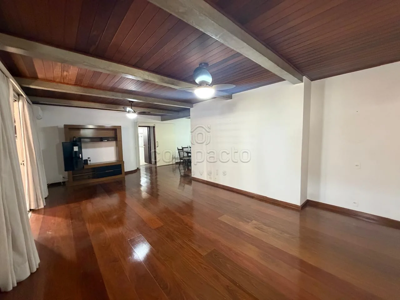 Alugar Apartamento / Padr&atilde;o em S&atilde;o Jos&eacute; do Rio Preto R$ 3.300,00 - Foto 3
