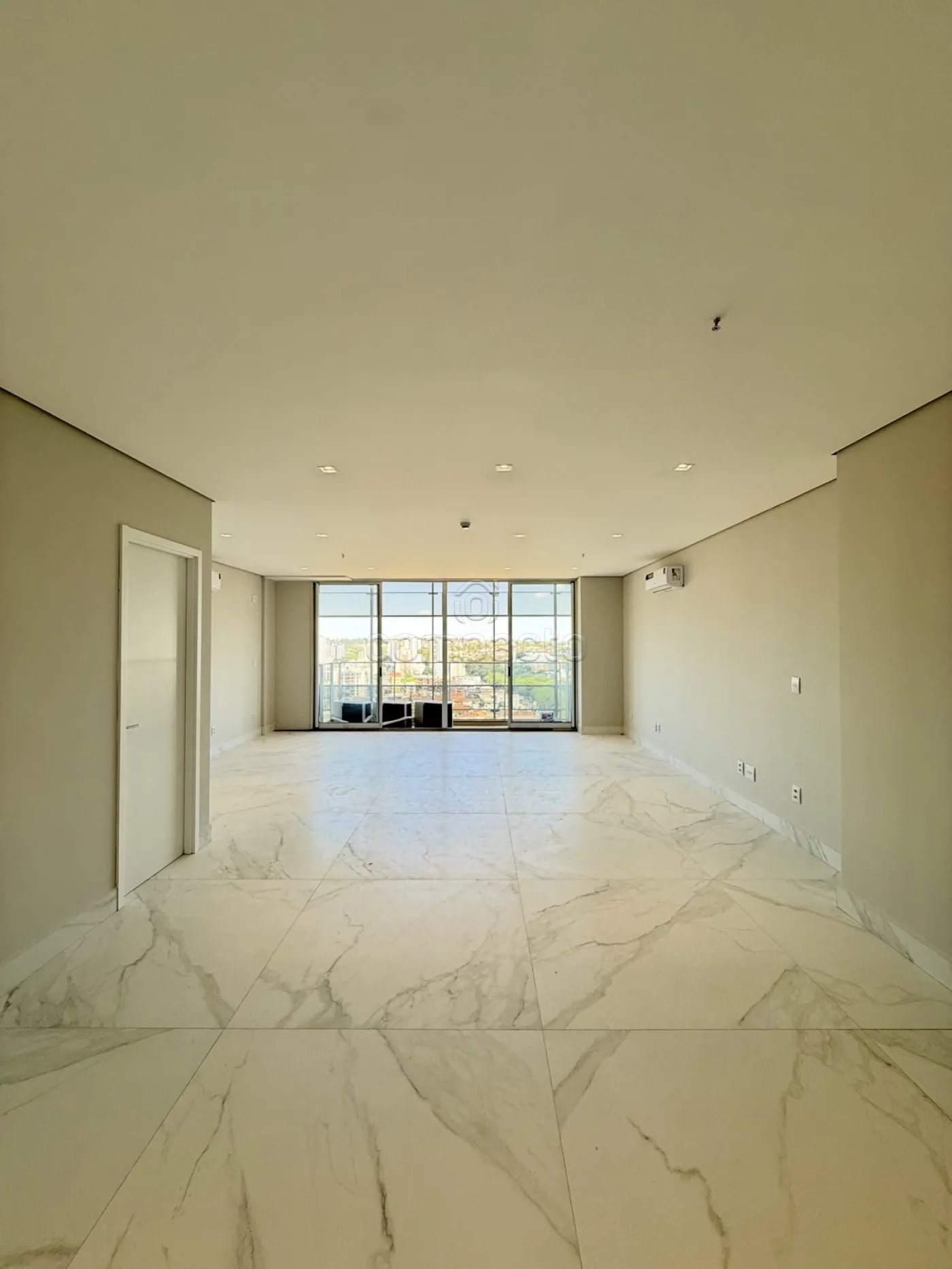 Alugar Comercial / SalaLoja Condom&iacute;nio em S&atilde;o Jos&eacute; do Rio Preto R$ 6.200,00 - Foto 1