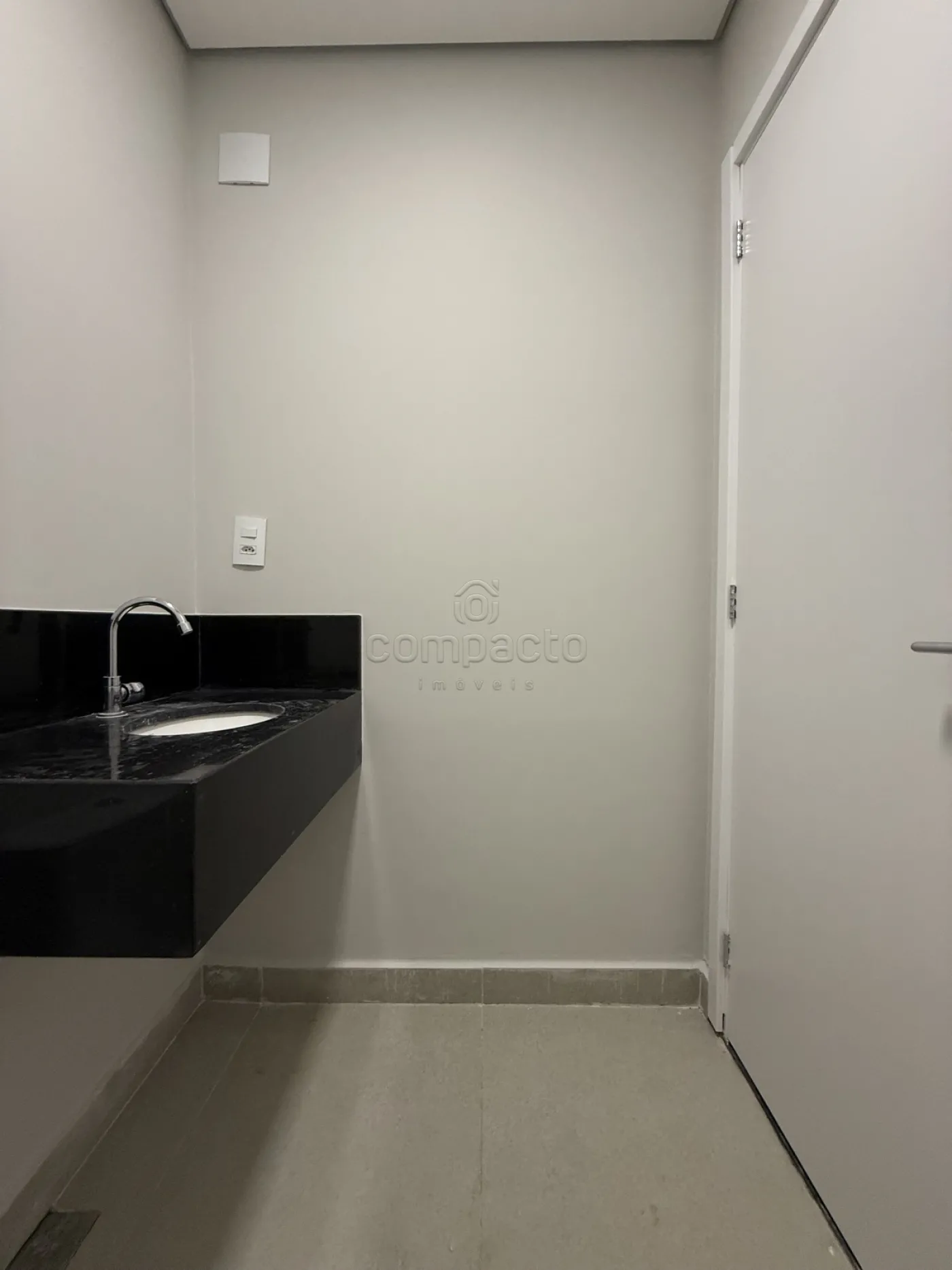 Alugar Comercial / SalaLoja Condom&iacute;nio em S&atilde;o Jos&eacute; do Rio Preto R$ 6.200,00 - Foto 15
