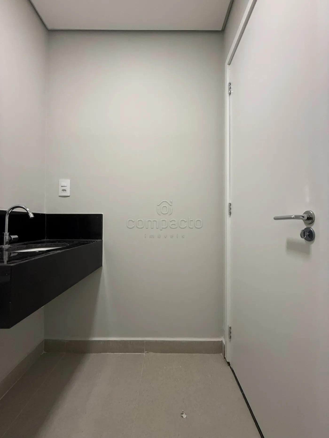 Alugar Comercial / SalaLoja Condom&iacute;nio em S&atilde;o Jos&eacute; do Rio Preto R$ 6.200,00 - Foto 18