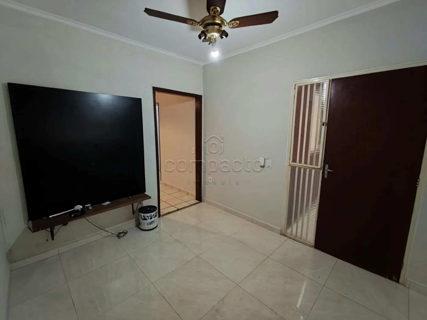 Alugar Casa / Padr&atilde;o em S&atilde;o Jos&eacute; do Rio Preto R$ 2.500,00 - Foto 5